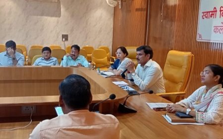 Hardoi News: UPPCL को रोडवेज बस अड्डे के निर्माण की धीमी प्रगति पर डीएम ने कड़ी नाराजगी जताई। 