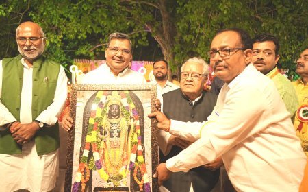 Lucknow News: छोहरिया माता मंदिर में 101 निर्धन जोड़ों का सामूहिक विवाह, संस्कृति मंत्री जयवीर सिंह बोले, समाज को जोड़ने का काम करते हैं ऐसे आयोजन