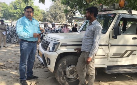 Hardoi News: बिना पंजीकृत एवं 18 साल से कम आयु के चालकों के विरुद्ध की गयी प्रवर्तन कार्यवाही। 