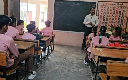 Hardoi News: CDO सौम्या गुरूरानी के निर्देशन में नवीन एआरपी के चयन हेतु माइक्रो टीचिंग परीक्षा आयोजित