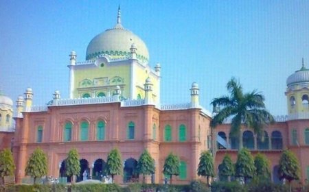 Deoband News: दारुल उलूम में प्रवेश के लिए नियम सख्त, दस्तावेजों की होगी जांच। 