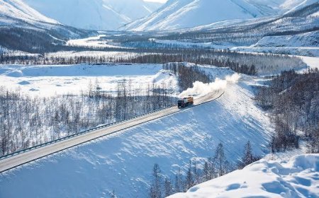 अजब-गजब: इस सड़क को बनाने में हुयी थी 10 लाख लोगों की मौत, ‘रोड ऑफ बोन्स’ नाम से मशहूर सड़क की सच्चाई है बेहद डरावनी