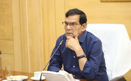 Lucknow News: गर्मी में 100 केवीए से ऊपर के पावर ट्रांसफार्मर क्षतिग्रस्त होने पर जिम्मेदार कार्मिको पर होगी सख़्त कार्रवाई। 