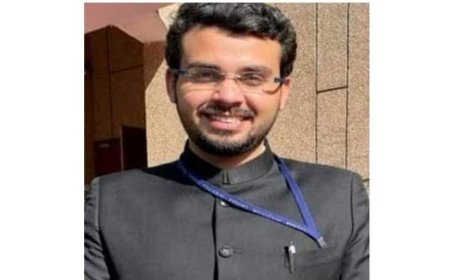 Ballia News: मुख्य विकास अधिकारी ने की जिला स्तरीय उद्योग बन्धु समिति की बैठक। 