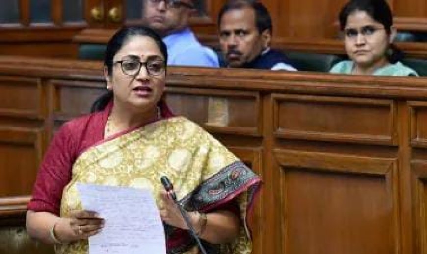 Delhi News: दिल्ली में 2026 तक बढ़ेगी बसों की संख्या, 11000 नई बसें चलाने पर काम हुआ शुरू। 