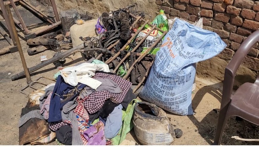 Deoband News: हाशिमपुरा में एक छप्परनुमा मकान में संदिग्ध परिस्थितियों में लगी आग, कपड़े- नकदी राख, दो भैसे झुलसी