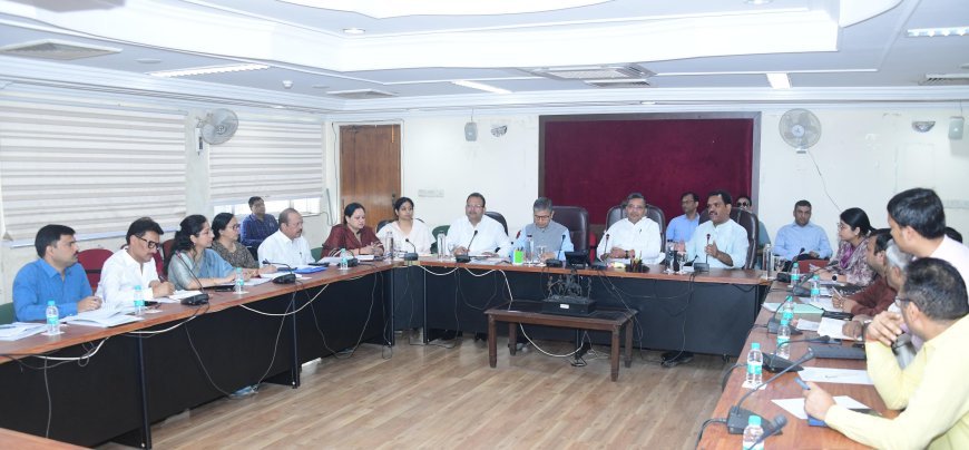 Lucknow News: राज मिस्त्रियों के प्रशिक्षण से उनके रोजगार के खुल रहे हैं नये द्वार, प्रशिक्षण पाकर कुशल राजमिस्त्री बन रहे ग्रामीण, मिल रहा रोजगार