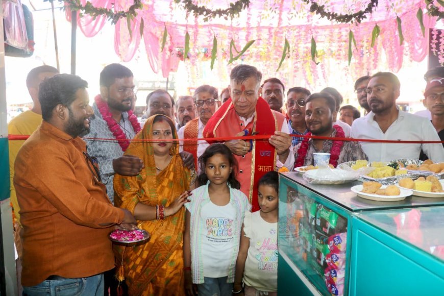 Kanpur News: लाल बंगला में विधानसभा अध्यक्ष ने किया अपना मेडिकल स्टोर का भव्य शुभारंभ