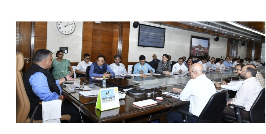 Lucknow News: मुख्य सचिव की अध्यक्षता में मिशन वात्सल्य व मिशन शक्ति के लिए प्रोजेक्ट एप्रुवल बोर्ड मीटिंग 2025-26 संपन्न