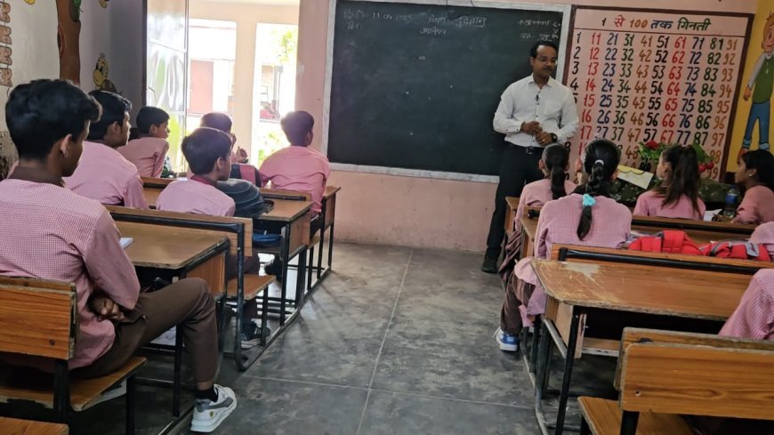 Hardoi News: CDO सौम्या गुरूरानी के निर्देशन में नवीन एआरपी के चयन हेतु माइक्रो टीचिंग परीक्षा आयोजित