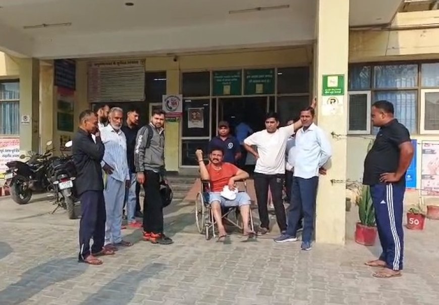 Palwal News: सरपंच के बेटे को 6 से 7 लोगों ने रास्ते में रोककर लोहे की रोड़ों से किया हमला, पैरों को तोड़ा। 