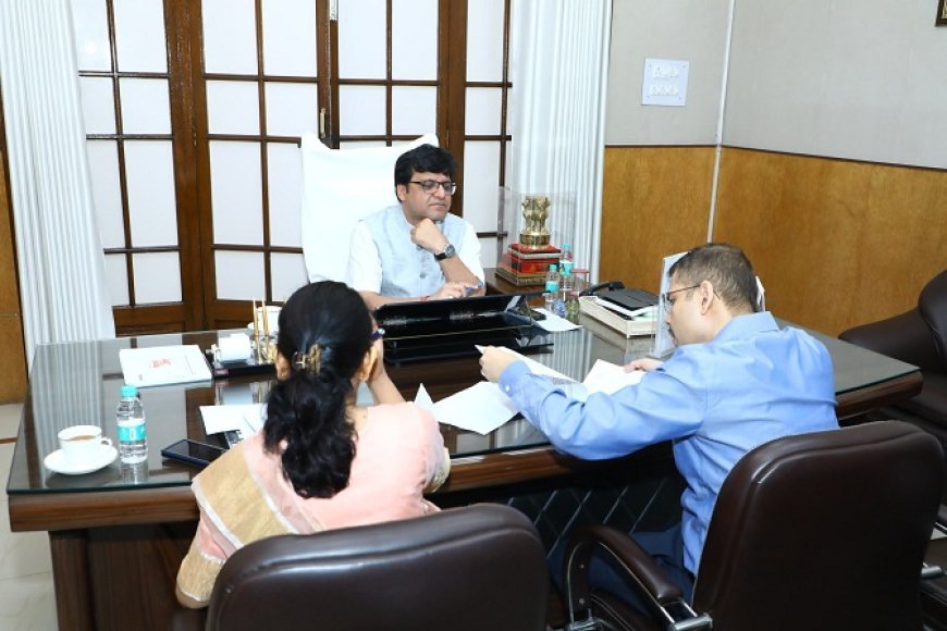 Lucknow News: 7538.73 करोड़ रुपए की 45 परियोजनाएं ग्राउण्ड ब्रेकिंग सेरेमनी के लिए तैयार- 63 हजार करोड़ रुपए के राजस्व लक्ष्य अर्जित करने के लिए प्रर्वतन कार्यवाही को और अधिक सुदृढ़ वं प्रभावी बनाया जाए - नितिन अग्रवाल