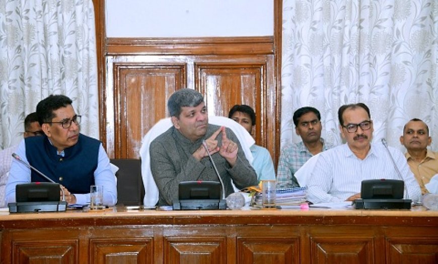 Lucknow News: मंत्री आशीष पटेल ने तकनीकी शिक्षा की गुणवत्ता और पारदर्शिता में सुधार के लिए की उच्चस्तरीय बैठक। 