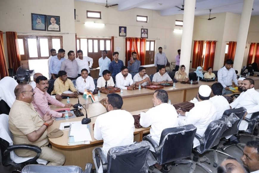 Deoband News: देवबंद में बस स्टेशन के लिए नगर पालिका ने परिवहन निगम को दी जमीन। 