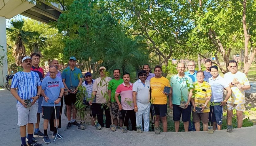 Earth Day: नीले ग्रह के लिए हरित कदम- वैशाली में धूमधाम से मनाया गया पृथ्वी दिवस, भव्य वृक्षारोपण अभियान का आयोजन। 