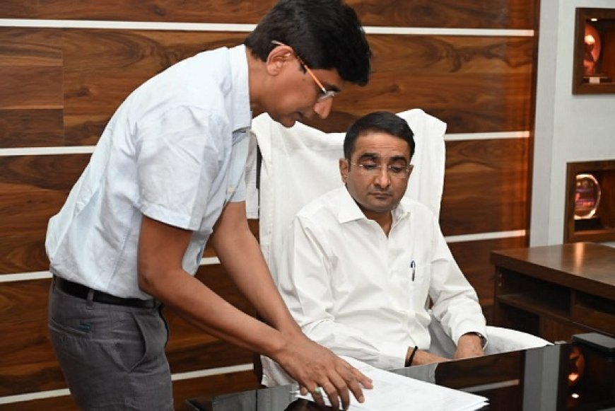 Lucknow News: विशाल सिंह ने संस्कृति विभाग के विशेष सचिव एवं निदेशक पद का कार्यभार संभाला। 