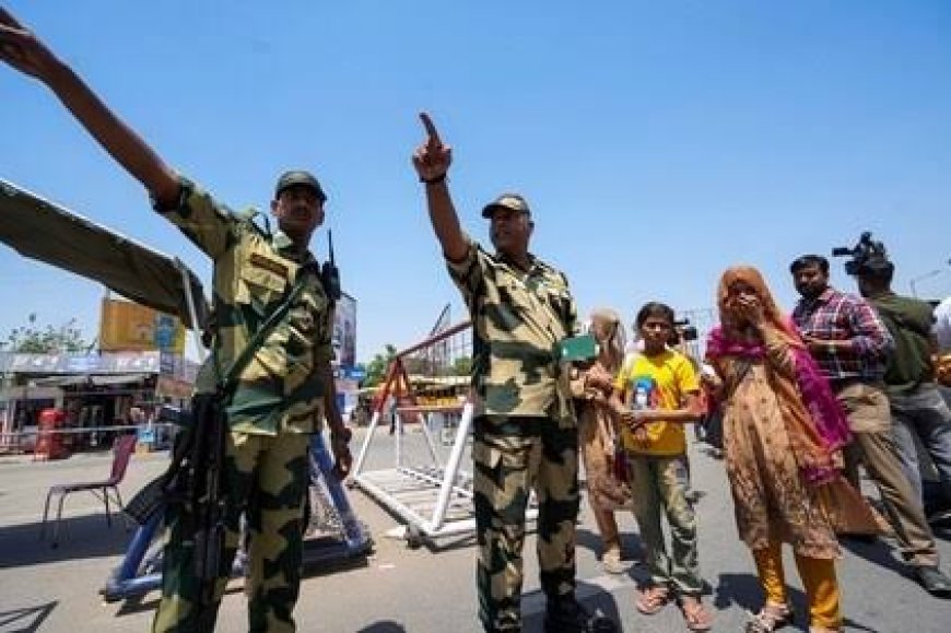 UP News: यूपी से पाकिस्तानी नागरिकों को भेजा गया वापस- पंजाब में 237 लोगों को अटारी सीमा से वापस भेजा गया। 