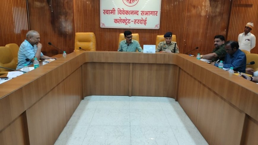 Hardoi News: औद्योगिक संस्थानों में आग लगने की घटनाओं से बचने के उपाय बताये - मंगला प्रसाद सिंह 