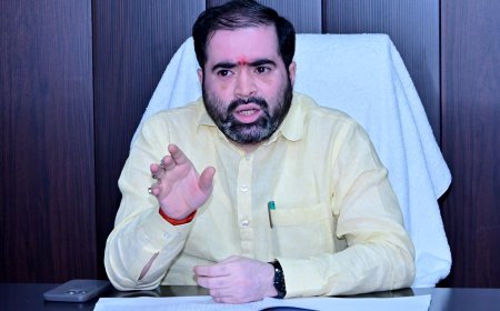 Lucknow News: 6 मई तक 8.77 लाख मीट्रिक टन गेहूं की खरीद, 2045 करोड़ रुपये का भुगतान किसानों को किया गया, गेहूं खरीद में तेजी लाने के लिए मंत्री ने दिए सख्त निर्देश