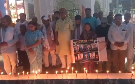 Ballia News: देश के लिये अपनी जान को क़ुर्बान करने वाले भारत के अमर सपूतों को श्रद्धांजलि। 