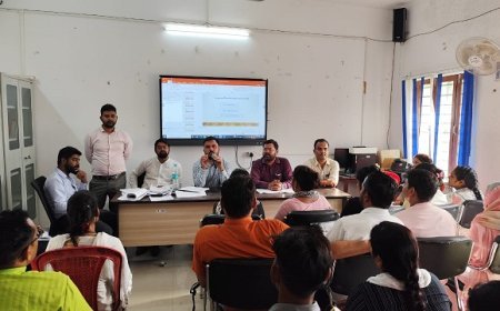 Hardoi News: क्लस्टर सोशल ऑडिटर टीम का एक दिवसीय प्रशिक्षण कार्यक्रम का हुआ आयोजन। 