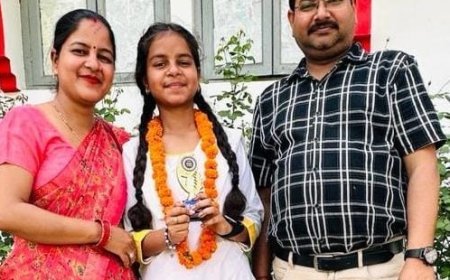 Hardoi News: सफलता- अभिक्षा ने परिवार का गौरव बढ़ाया, 93.4 प्रतिशत अंक पाकर दसवीं में सफलता हासिल की। 