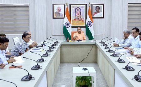 UP News: मुख्यमंत्री योगी आदित्यनाथ ने मेरठ के इंटीग्रेटेड डेवलपमेंट प्लान की समीक्षा कर दिए विकास को गति देने के निर्देश। 