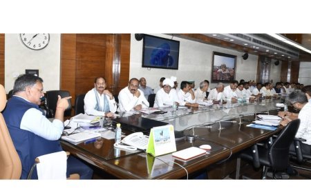 Lucknow News: मुख्य सचिव और विभिन्न किसान यूनियन के पदाधिकारियों की भेंट के बाद किसानों की समस्याओं को प्राथमिकता से निस्तारित करने के आदेश