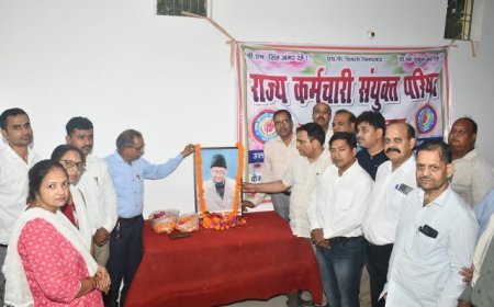 Kanpur News: परिषद के पुरोधा पी एन शुकुल की पुण्यतिथि पर दी गई श्रद्धॉंजलि, बिजली विभाग को निजीकरण न किए जाने की उठी माँग। 