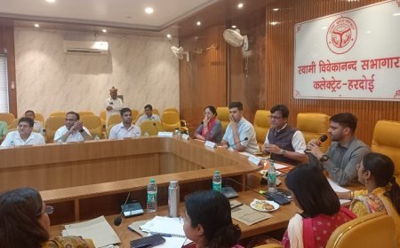 Hardoi News: मिशन मैदान को लेकर मंत्री ने दिये विस्तृत निर्देश- विद्यालयों में विकसित किये जाएं आदर्श खेल के मैदान। 