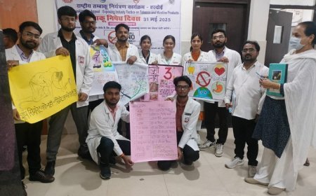 Hardoi News: तम्बाकू उत्पादों के पैकेट पर चित्रमय स्वास्थ्य चेतावनी प्रदर्शित होनी चाहिये - सी0एम0ओ0