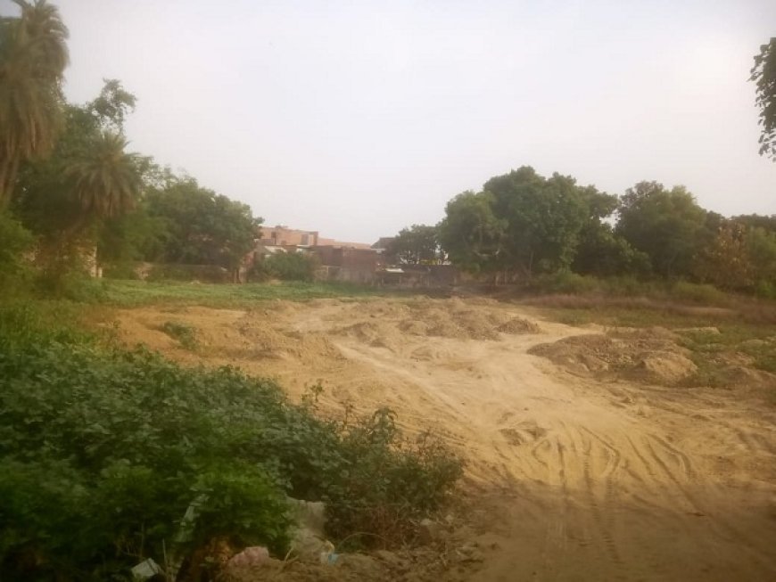 Sitapur News: तहसील प्रशासन के संरक्षण में महर्षि दधीचि की धरती हो रही तालाब विहीन ।