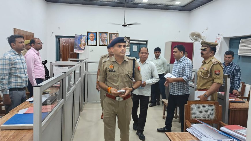 Hardoi News: SP ने किया पुलिस कार्यालय का वार्षिक निरीक्षण: रिकॉर्ड रूम और आंकिक शाखा की जांच, अभिलेखों के रखरखाव पर दिए सख्त निर्देश