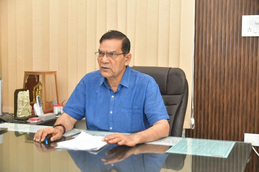 Lucknow News: नगर विकास मंत्री ए.के. शर्मा ने डीसीसीसी के माध्यम से निकाय कार्यों की वर्चुअल समीक्षा कर दिए जरूरी निर्देश