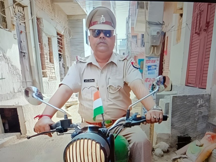 गाजियाबाद में आंधी-तूफान ने मचाई तबाही, ACP अंकुर विहार ऑफिस की छत ढही, सब-इंस्पेक्टर वीरेंद्र मिश्रा की दर्दनाक मौत।