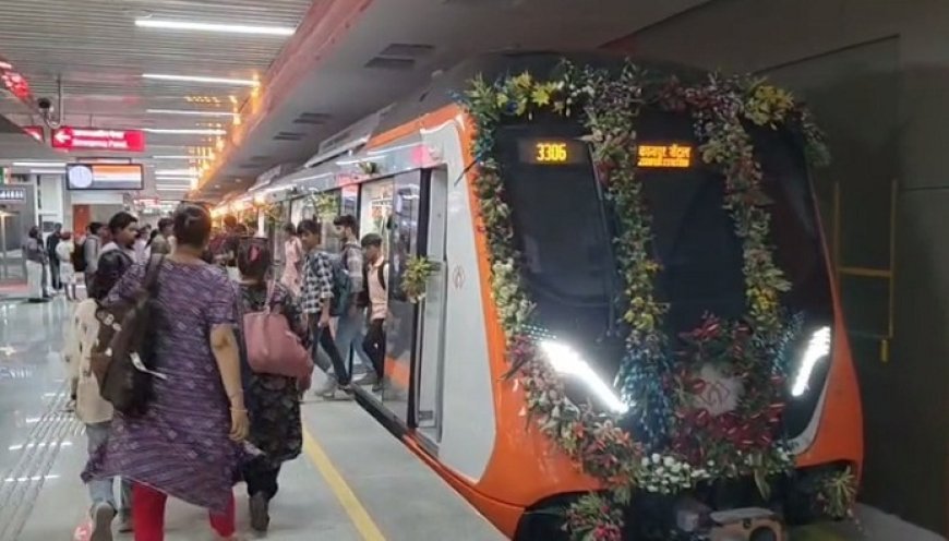 Kanpur News: सेंट्रल रेलवे स्टेशन तक शुरू हुआ मेट्रो संचालन, सांसद विधायक ने मेट्रो सफर कर लिया जायजा। 