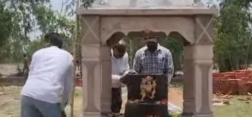 Sitapur News: बालाजी की प्रतिमा हटाने के लेकर  नायब तहसीलदार व अन्य राजस्व टीम पर हमला। 