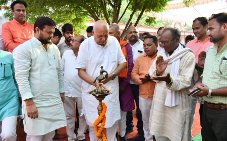 Lucknow News: विकसित कृषि संकल्प अभियान के तहत कृषि मंत्री ने किया गोरखपुर और देवरिया में किसानों से संवाद