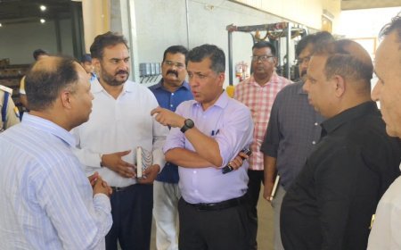 Lucknow News: पंजाब राज्य के आबकारी अधिकारियों का उत्तर प्रदेश आबकारी विभाग के अधिकारियों से संवाद एवं फील्ड विजिट