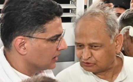 Politics News: ‘रात गई, बात गई’: अशोक गहलोत और सचिन पायलट की सुलह से राजस्थान कांग्रेस में नई उम्मीद। 