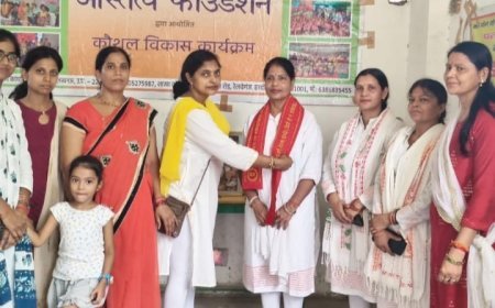 Hardoi News : अस्तित्व फाउंडेशन द्वारा महिला सशक्तिकरण शिविर का नवम दिवस योग व सांस्कृतिक गतिविधियों के साथ सम्पन्न