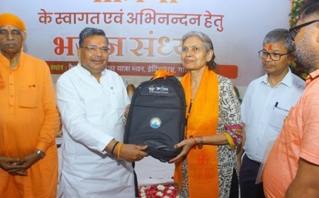 Lucknow News: आस्था और सनातन के बल पर भारत फिर सोने की चिड़िया बनेगा- पर्यटन मंत्री जयवीर सिंह 