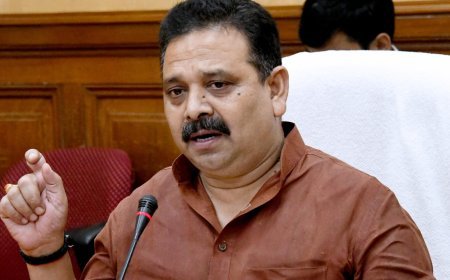 Lucknow News : स्टांप विभाग के 88 उपनिबंधकों तथा 114 कनिष्ठ सहायकों के तबादलों पर लगाई गई तत्काल रोक 