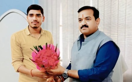 Hardoi News: अहिरोरी में राजकीय हाईस्कूल के क्षेत्रवासियों का विधायक प्रभाष को धन्यवाद। 