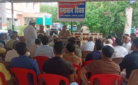 Sandila News : मोहर्रम को लेकर प्रशासन सतर्क: सीओ ने की शांतिपूर्ण माहौल में त्योहार मनाने की अपील