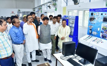 UP News: तकनीक आधारित शिक्षा से ही युवा बनेंगे आत्मनिर्भर- कपिल देव अग्रवाल