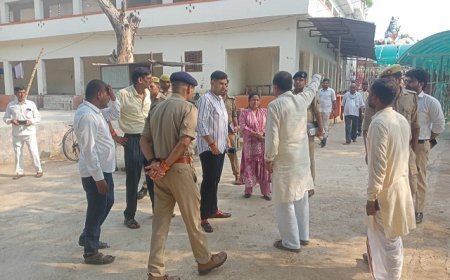 Hardoi News: जिलाधिकारी व पुलिस अधीक्षक ने लिया काँवड़ यात्रा व श्रावण मेले की तैयारियों का जायजा। 