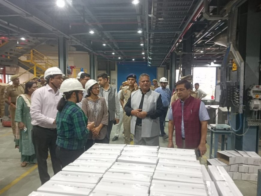 Hardoi News: मुख्य सचिव ने किया बिजली विभाग के कार्यालय व बर्जर पेंट्स यूनिट का निरीक्षण। 