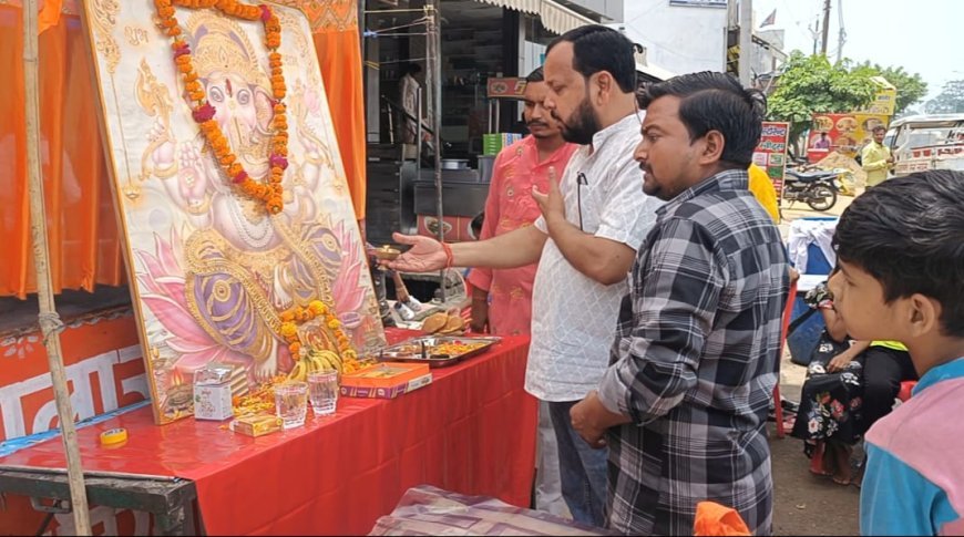 Hardoi News: जेठ माह के चौथे मंगलवार को नगर में जगह-जगह भंडारे की धूम रही