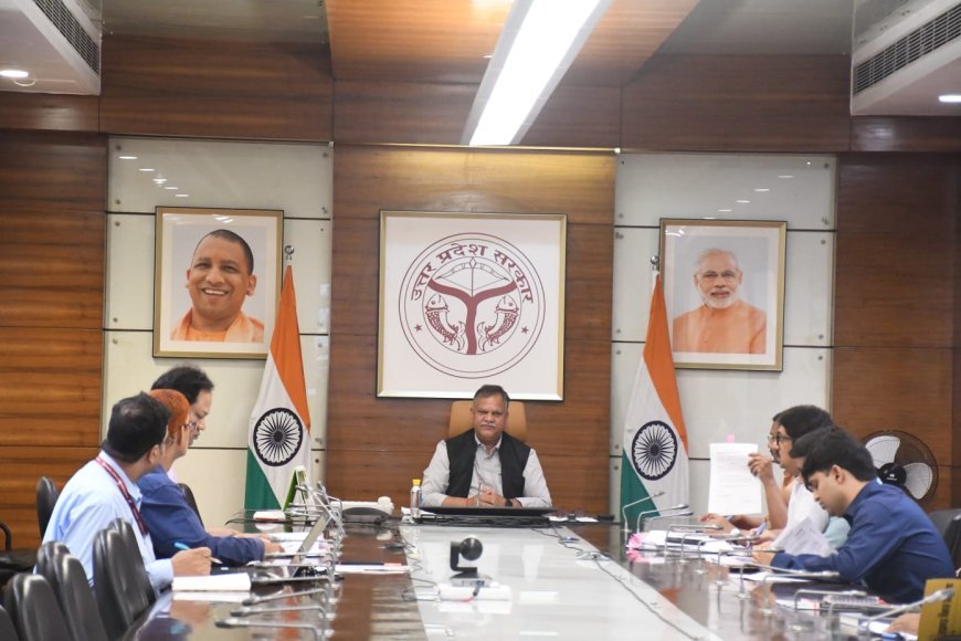 Lucknow News: लंबित आवासीय, व्यावसायिक एवं औद्योगिक परियोजनाओं की समीक्षा हेतु मुख्य सचिव की अध्यक्षता में बैठक संपन्न